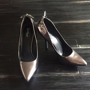 Metallic Pumps